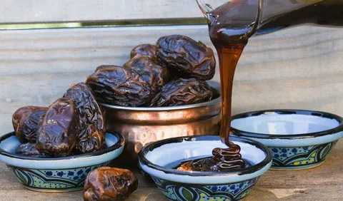 شیره خرما سنتی اصل با طعم طبیعی و ناب